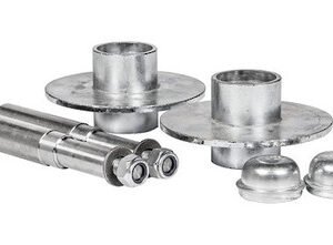 Hub Set, 750kg, 150mm Blank, Includes Axle and 8 Studs & Nuts (for Ag use only)